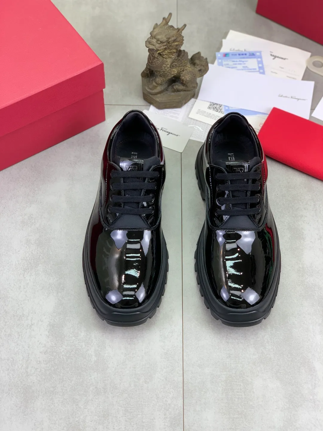Men's men's shoes💰P640💰【New style】High quality water-dyed cowhide 🆘【Salvatore Ferragamo】Ferragamo's latest casual business leather shoes for men! Listed simultaneously! The fabric is made of specially imported original calfskin, and the interior is made of imported water-dyed cowhide. It is absolutely luxurious and leads the fashion trend. High-end foam outsole, matching sizes: 38-44 (45 and 46 can be customized) 4️⃣ colors available